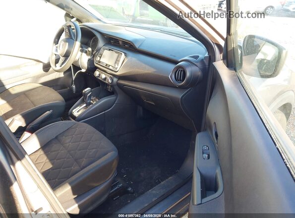 3N1CP5CU6KL523195 2019 NISSAN KICKS Серый Вид салона спереди