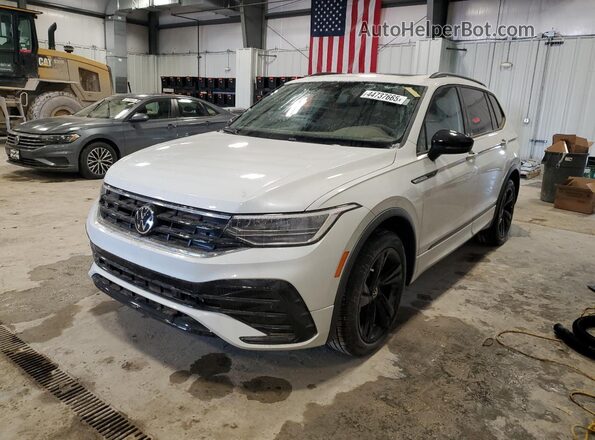 3VV8B7AX0RM134357 2024 VOLKSWAGEN TIGUAN White Առջևի ձախ երեք քառորդ տեսարան