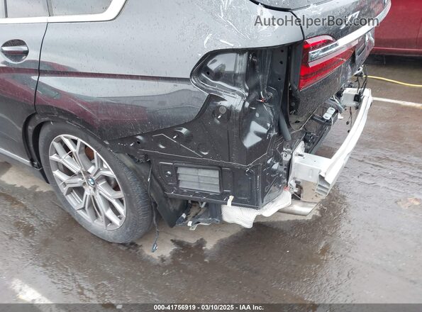 5UXCW2C04M9D99050 2021 BMW X7 Black წინა ხედი