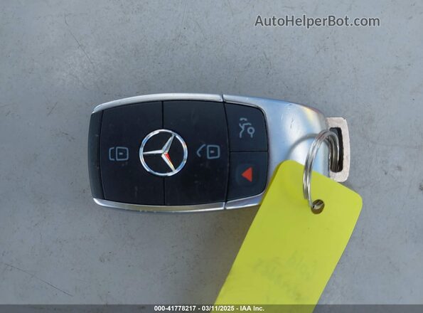 WDC0G8DB2LF751263 2020 MERCEDES-BENZ GLC 300 Серый Вид панели приборов