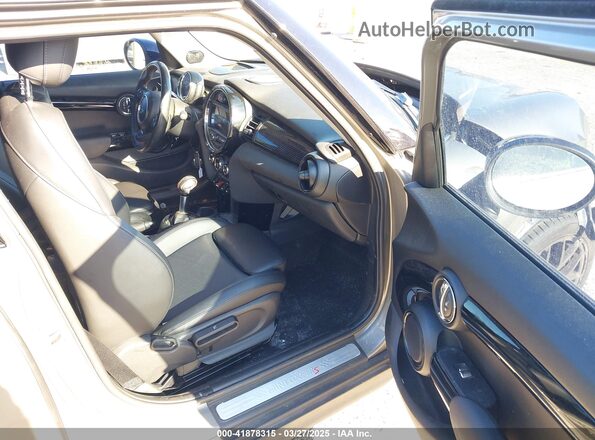 WMWXU3C57K2L20397 2019 MINI HARDTOP Коричневый Вид салона спереди