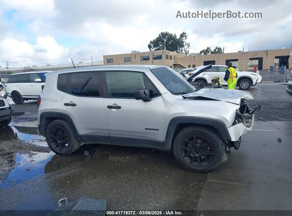 ZACCJAAB4HPF14102 2017 JEEP RENEGADE Silver 360 interior view