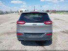 2017 Jeep Cherokee Latitude 4x4 Silver vin: 1C4PJMCS3HW601041