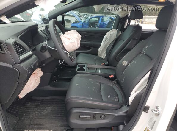 5FNRL6H72RB067314 2024 HONDA ODYSSEY Белый Вид салона спереди