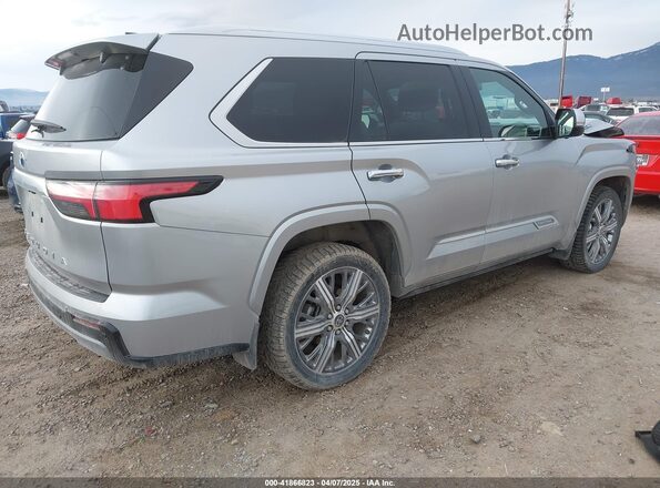 7SVAAABA2PX006872 2023 TOYOTA SEQUOIA Silver Задня права чверть
