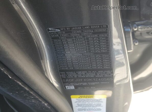 SADFJ2FX0K1Z40565 2019 JAGUAR E-PACE Silver Вид наклейки з VIN-кодом