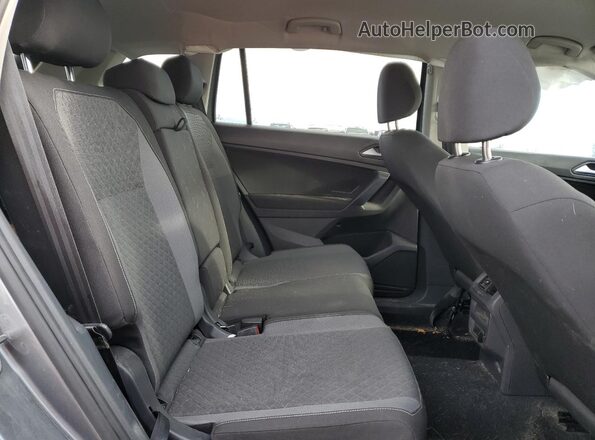 3VV0B7AX7MM021155 2021 VOLKSWAGEN TIGUAN Gray Սալոնի հետևի տեսք
