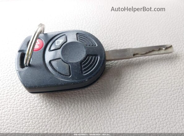 1FMCU0GD9HUE04490 2017 FORD ESCAPE Синий Вид панели приборов
