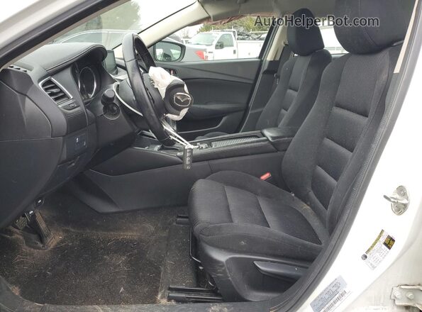JM1GL1U5XH1136451 2017 MAZDA 6 Белый Вид салона спереди