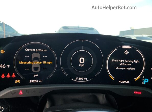 WP0AB2Y1XLSA52464 2020 PORSCHE TAYCAN Зеленый Вид щитка приборов