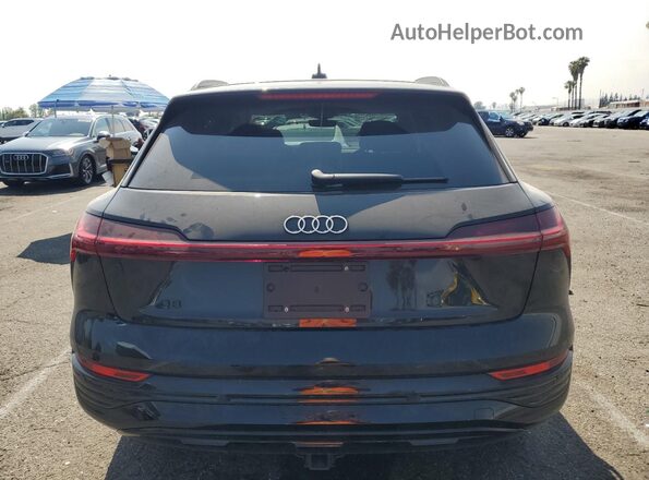 WA14AAGE1RB046146 2024 AUDI Q8 Black Rear view