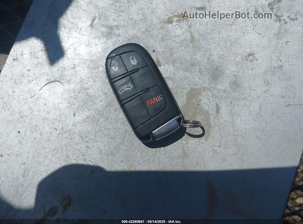 2C3CDZAGXJH310482 2018 DODGE CHALLENGER Фиолетовый Вид панели приборов