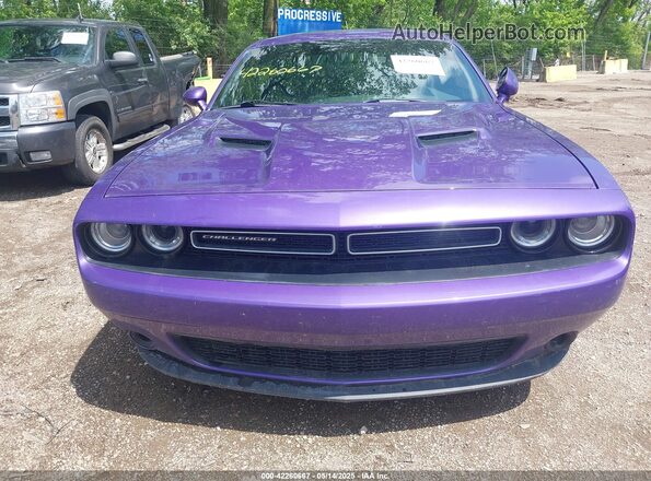 2C3CDZAGXJH310482 2018 DODGE CHALLENGER Фиолетовый Вид щитка приборов