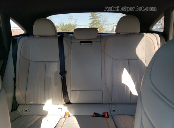 WA1DAAGE9RB025366 2024 AUDI Q8 Угольный Вид задних сидений