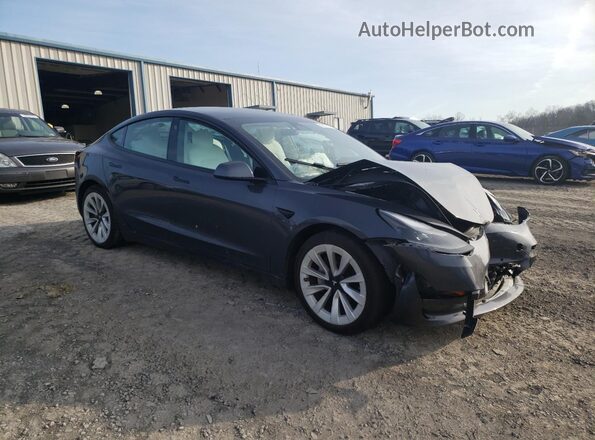 5YJ3E1EB8MF032510 2021 TESLA MODEL Серый Передняя правая четверть