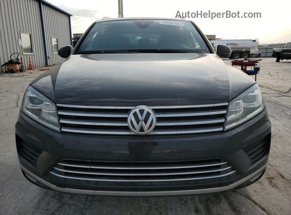 WVGRF7BP4HD002570 2017 VOLKSWAGEN TOUAREG Черный Вид спереди