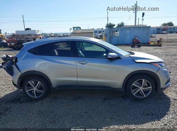 3CZRU6H52MM739043 2021 HONDA HR-V Silver Widok wnętrza z tyłu