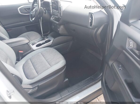 3FMCR9B68PRD17958 2023 FORD BRONCO SPORT Бирюзовый Вид салона спереди