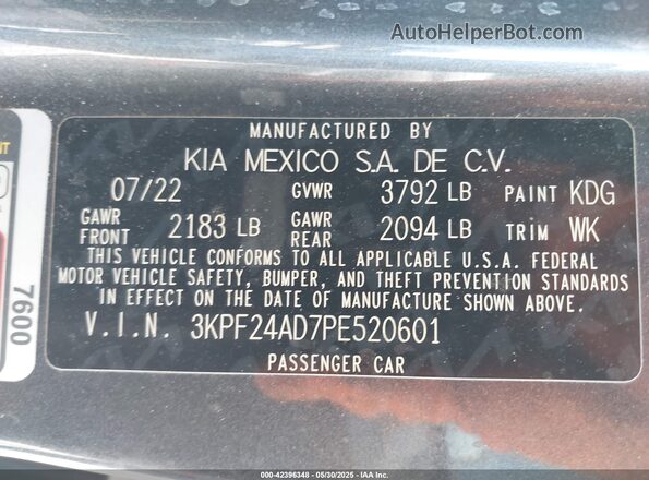 3KPF24AD7PE520601 2023 KIA FORTE Gray Widok komory silnika