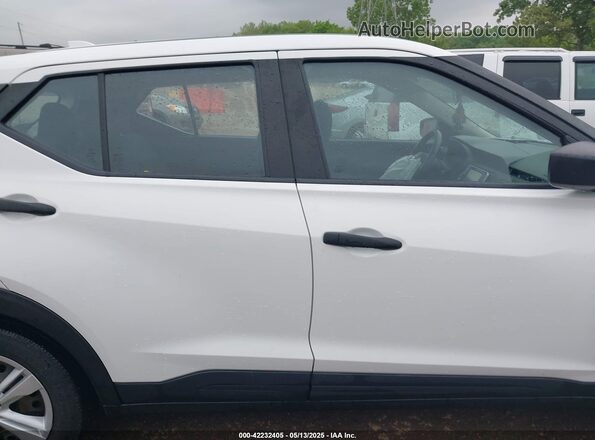 3N1CP5BV1ML471567 2021 NISSAN KICKS Белый Вид задней части салона
