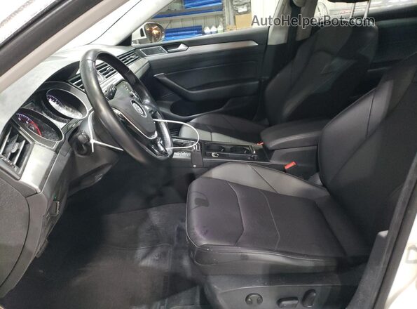 WVWBR7AN8KE008564 2019 VOLKSWAGEN ARTEON White Widok wnętrza z przodu