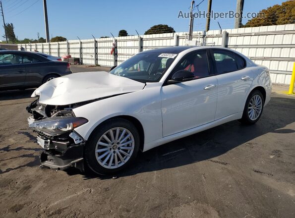 ZARFAMAN6R7685530 2024 ALFA ROMEO GIULIA Белый Передняя левая четверть