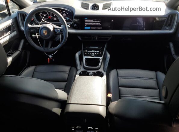 WP1BA2AY2SDA30469 2025 PORSCHE CAYENNE Black Widok deski rozdzielczej