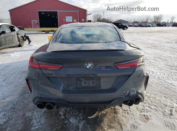 WBSAE0C07LCD01784 2020 BMW M8 Gray Widok z tyłu