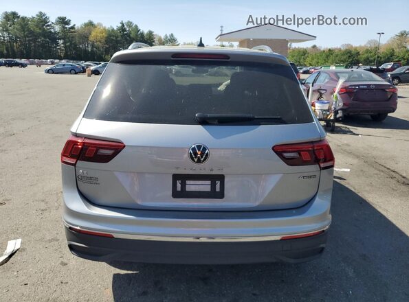 3VVMB7AX4RM166985 2024 VOLKSWAGEN TIGUAN Серебряный Вид сзади