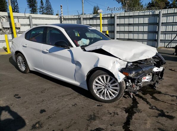 ZARFAMAN6R7685530 2024 ALFA ROMEO GIULIA Белый Передняя правая четверть