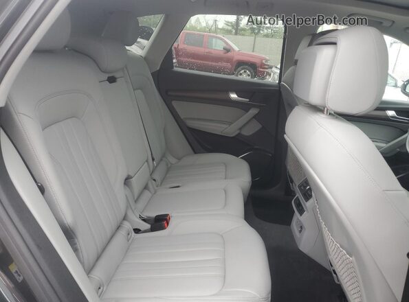 WA1BAAFY6M2114520 2021 AUDI Q5 Угольный Вид задней части салона