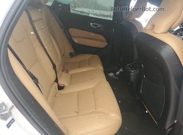 YV4102DLXL1458869 2020 VOLVO XC60 Белый Вид задней части салона