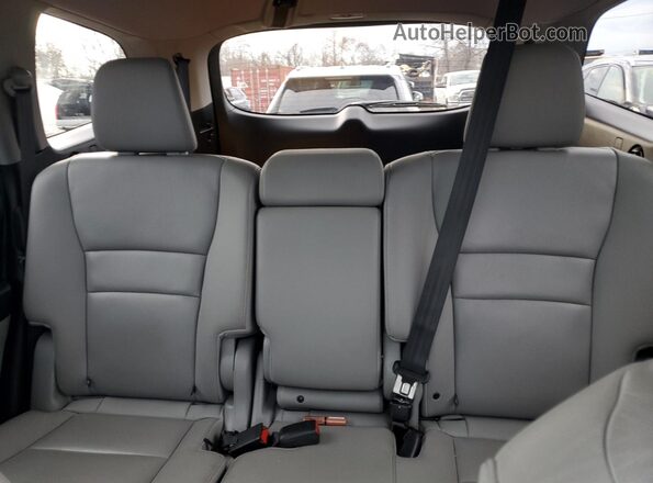 5FNYF5H58JB033362 2018 HONDA PILOT Черный Вид задних сидений