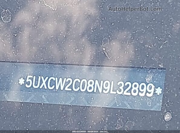 5UXCW2C08N9L32899 2022 BMW X7 Черный 