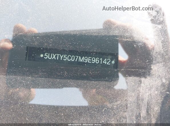 5UXTY5C07M9E96142 2021 BMW X3 Black 