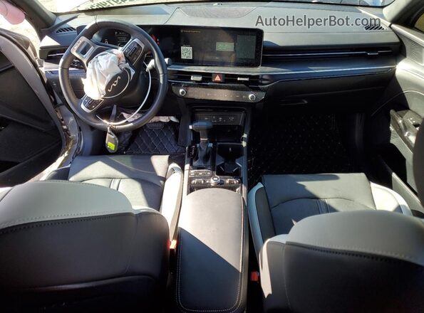KNAG64J72S5280152 2025 KIA K5 Gray Dashboard view