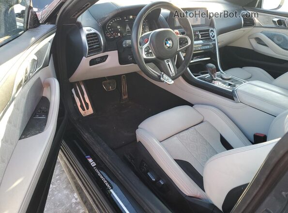 WBSAE0C07LCD01784 2020 BMW M8 Gray Widok deski rozdzielczej