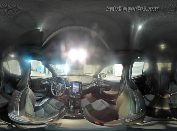 YV4ED3UR0M2582001 2021 VOLVO XC40 Black 