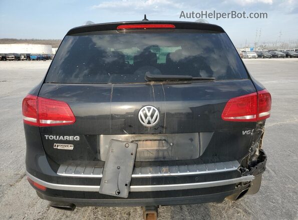 WVGRF7BP4HD002570 2017 VOLKSWAGEN TOUAREG Черный Вид сзади