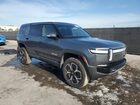 2023 Rivian R1s Adventure Серый vin: 7PDSGABA0PN009951