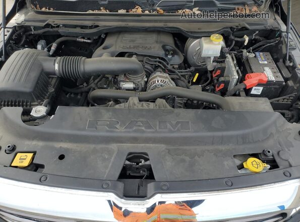 1C6SRFHT7LN261737 2020 RAM 1500 Black Rear interior view