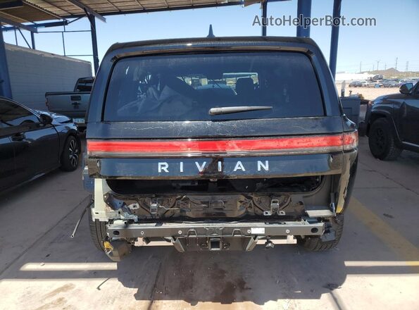 7PDSGABA0PN029956 2023 RIVIAN R1S Черный Вид сзади