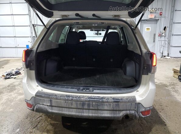 JF2SKACC6RH504180 2024 SUBARU FORESTER White Հետևի տեսք