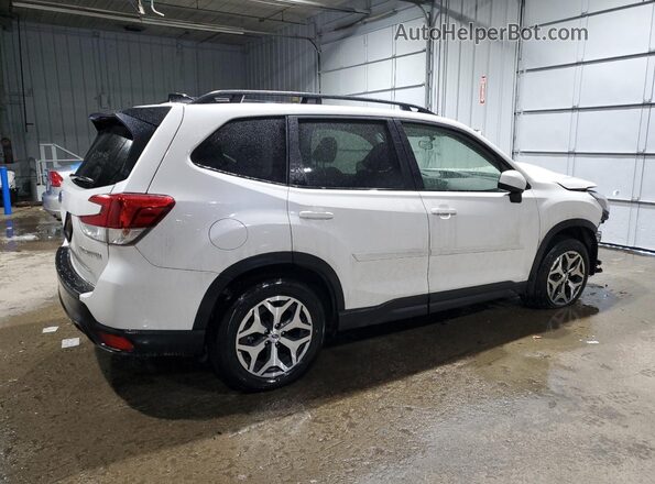 JF2SKACC6RH504180 2024 SUBARU FORESTER White Հետևի աջ