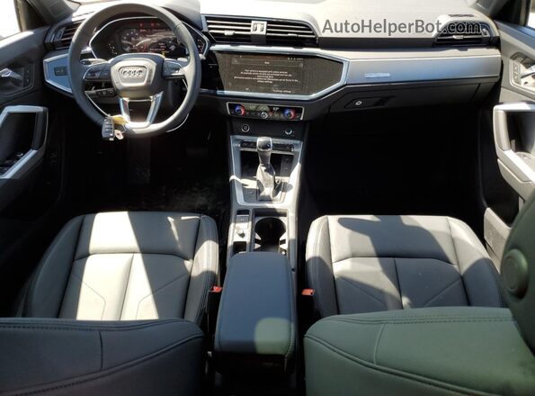 WA1DECF37S1029217 2025 AUDI Q3 Black Вид панелі приладів