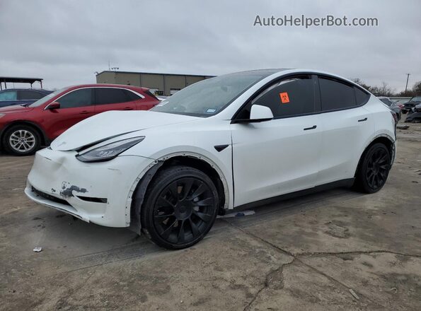 5YJYGDEE9MF088273 2021 TESLA MODEL Белый Передняя левая четверть