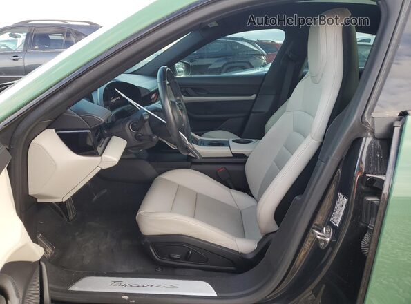 WP0AB2Y1XLSA52464 2020 PORSCHE TAYCAN Зеленый Вид салона спереди