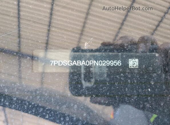 7PDSGABA0PN029956 2023 RIVIAN R1S Черный Вид подкапотного пространства