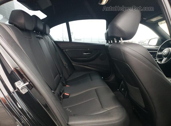 WBA8E1C34HA029262 2017 BMW OTHER Black Vista de los asientos traseros