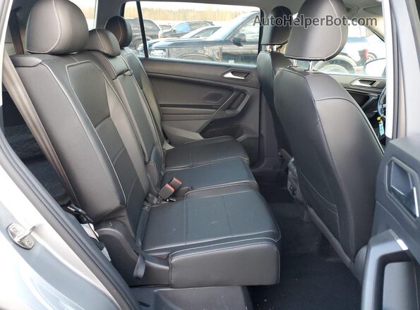3VV2B7AX4MM071617 2021 VOLKSWAGEN TIGUAN Silver Սալոնի հետևի տեսք